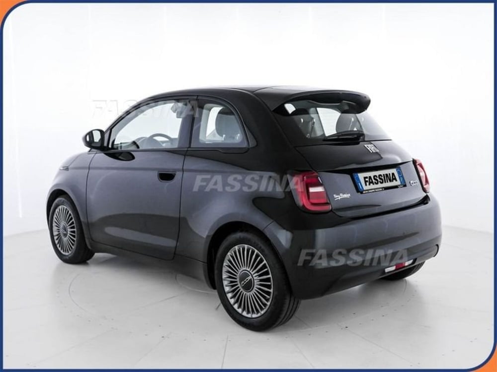 Fiat 500e usata a Milano (4)