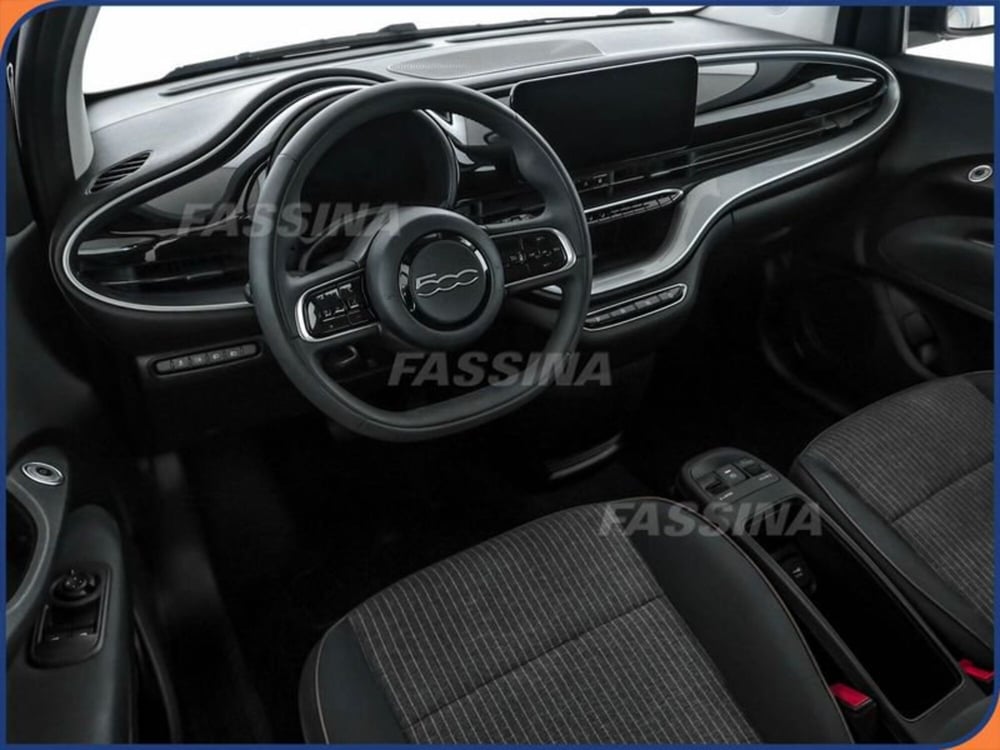Fiat 500e usata a Milano (9)