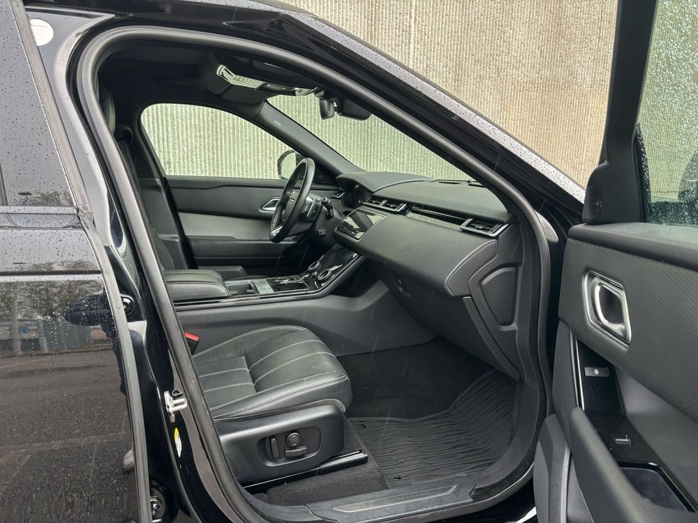 Land Rover Range Rover Velar usata a Salerno (4)
