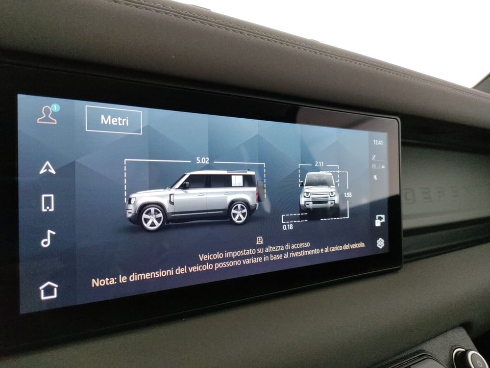 Land Rover Defender usata a Milano (14)