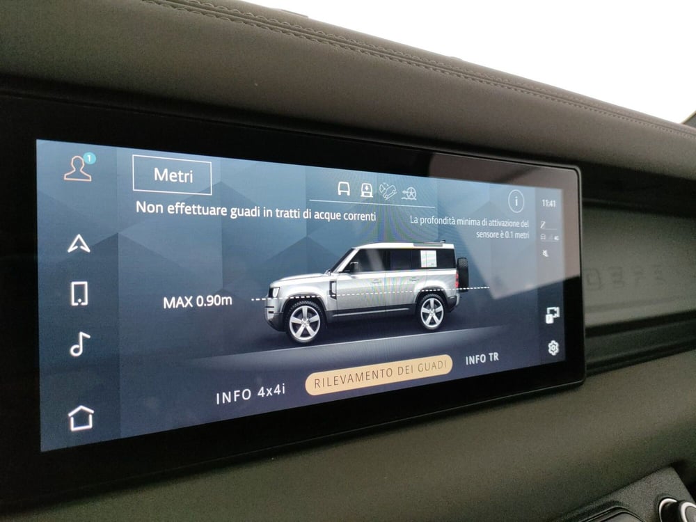 Land Rover Defender usata a Milano (15)