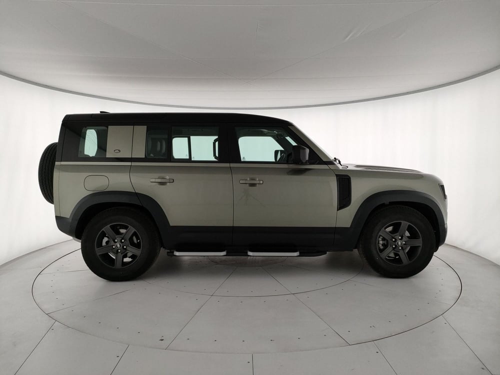 Land Rover Defender usata a Milano (6)