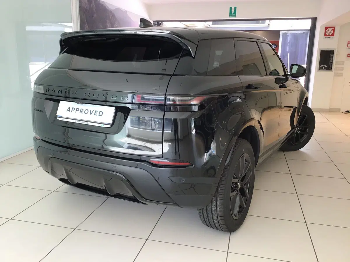 Land Rover Range Rover Evoque nuova a Genova (2)
