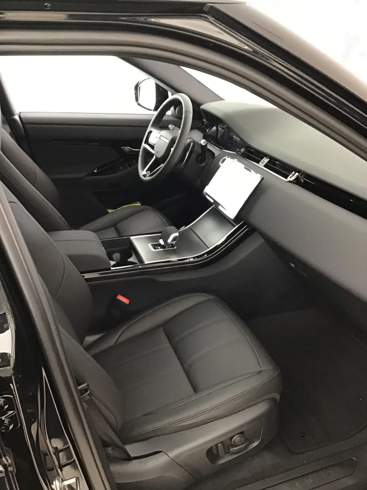 Land Rover Range Rover Evoque nuova a Genova (3)