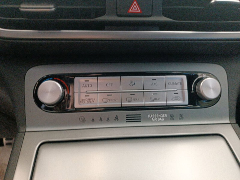 Hyundai Kona usata a Latina (19)