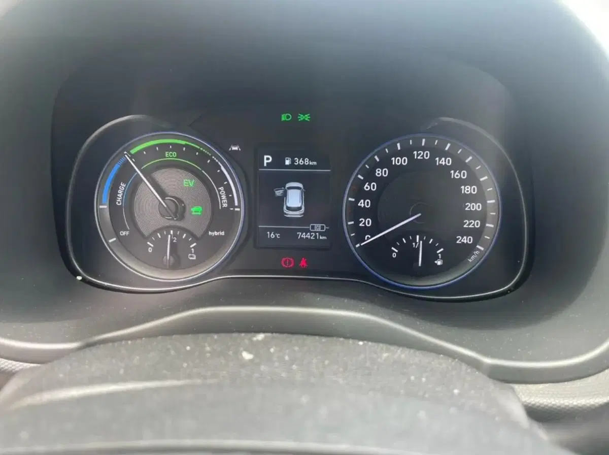 Hyundai Kona usata a Latina (7)
