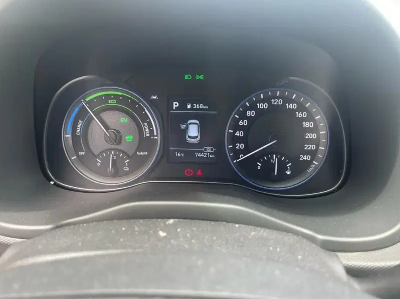 Hyundai Kona usata a Latina (7)