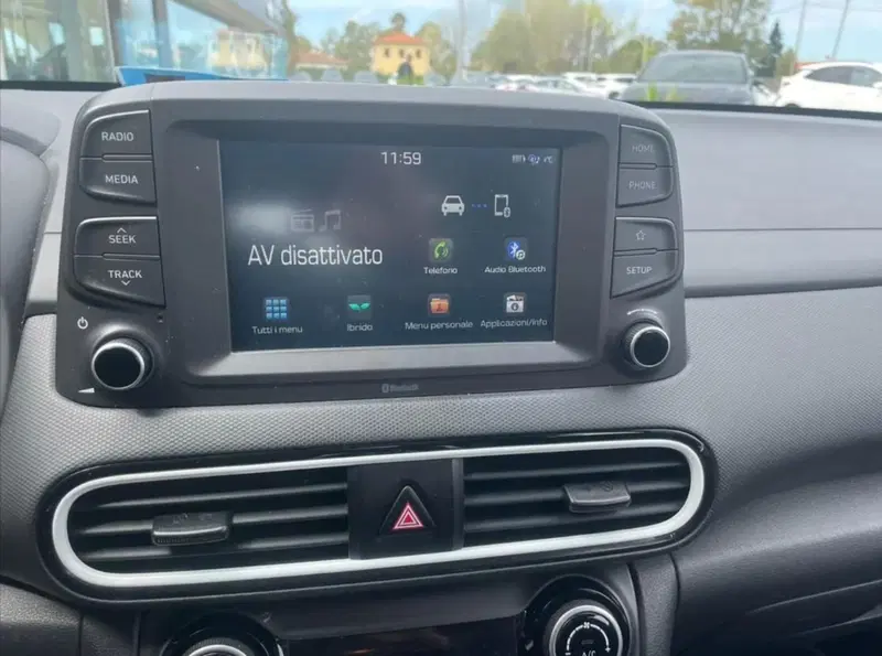 Hyundai Kona usata a Latina (8)
