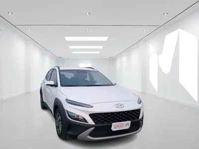 Hyundai Kona HEV 1.6 DCT XTech del 2021 usata a Latina