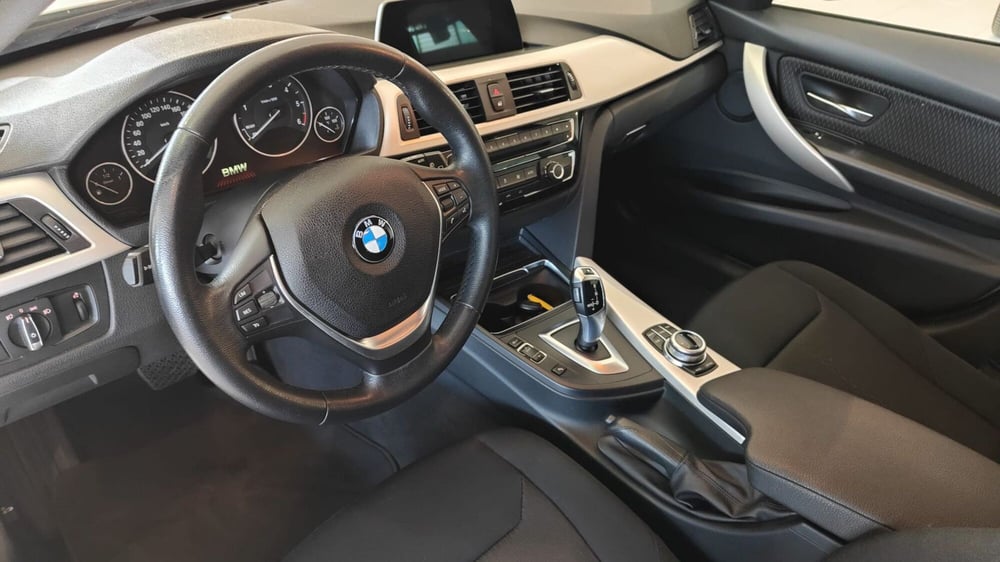 BMW Serie 3 Touring usata a Milano (13)