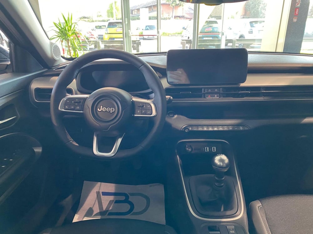 Jeep Avenger nuova a Milano (10)