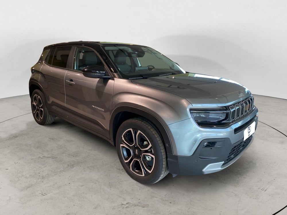 Jeep Avenger nuova a Milano (5)