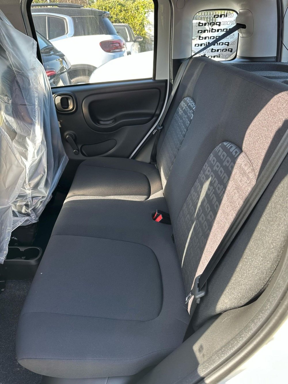 Fiat Panda Cross nuova a Milano (19)