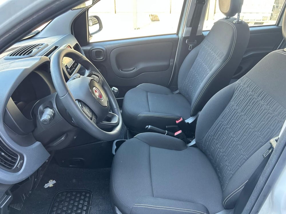 Fiat Panda Cross nuova a Milano (8)