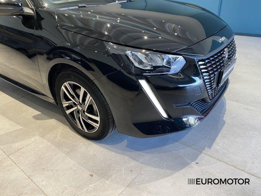 Peugeot 208 usata a Bari (4)