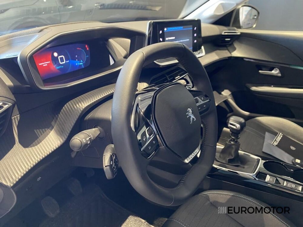 Peugeot 208 usata a Bari (12)