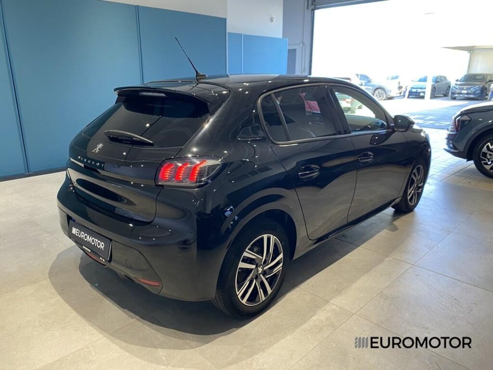 Peugeot 208 usata a Bari (7)