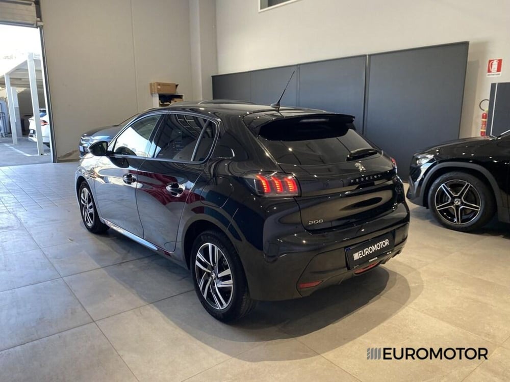Peugeot 208 usata a Bari (9)