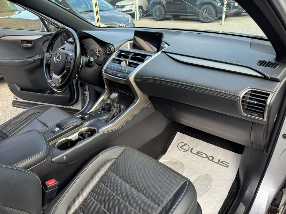 Lexus NX usata a Como (6)