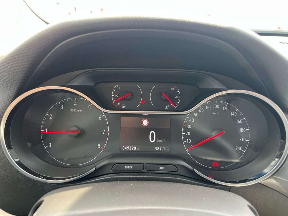 Opel Crossland usata a Milano (19)