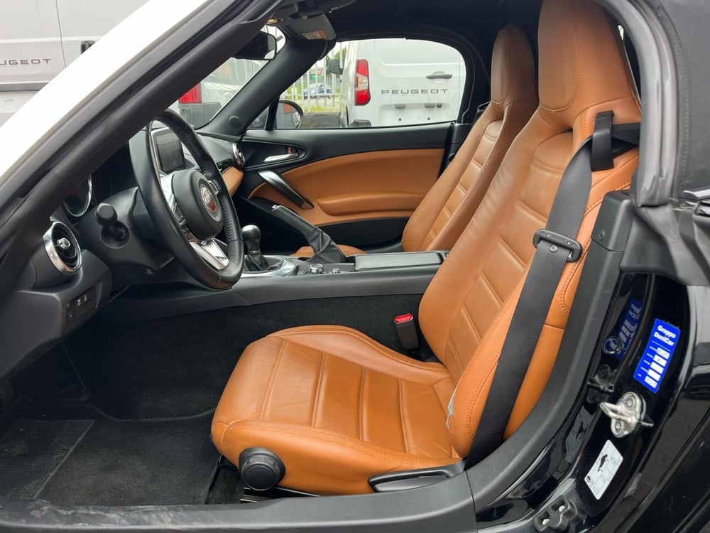 Fiat 124 spider usata a Milano (11)
