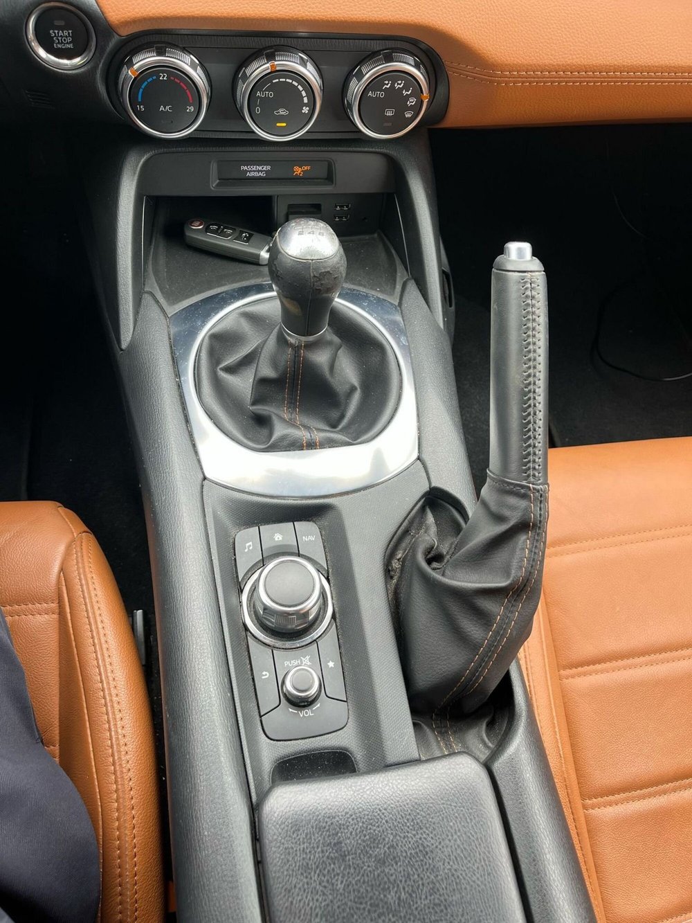 Fiat 124 spider usata a Milano (15)