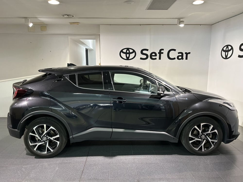Toyota Toyota C-HR usata a Milano (14)