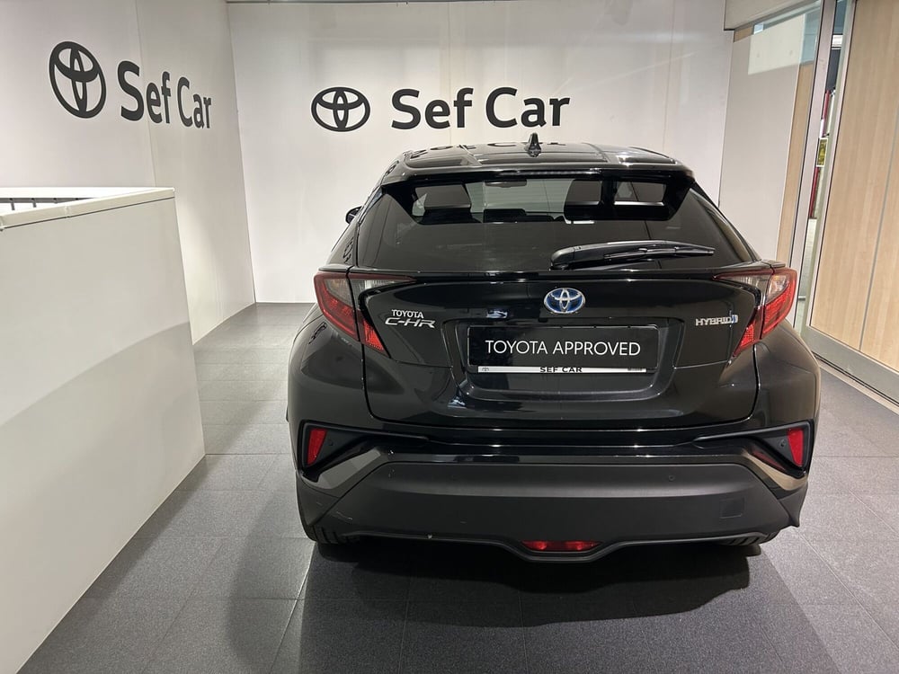 Toyota Toyota C-HR usata a Milano (4)