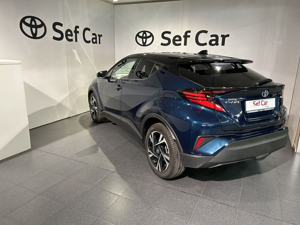 Toyota Toyota C-HR usata a Milano (5)