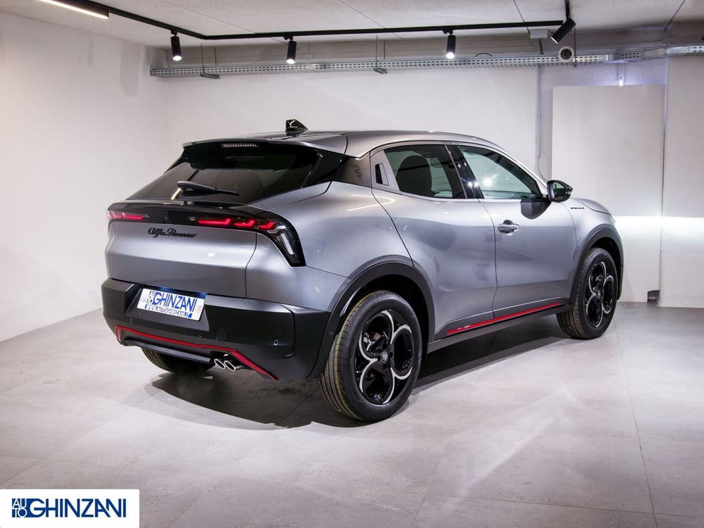Alfa Romeo Junior nuova a Bergamo (7)