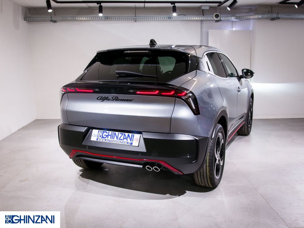 Alfa Romeo Junior nuova a Bergamo (8)