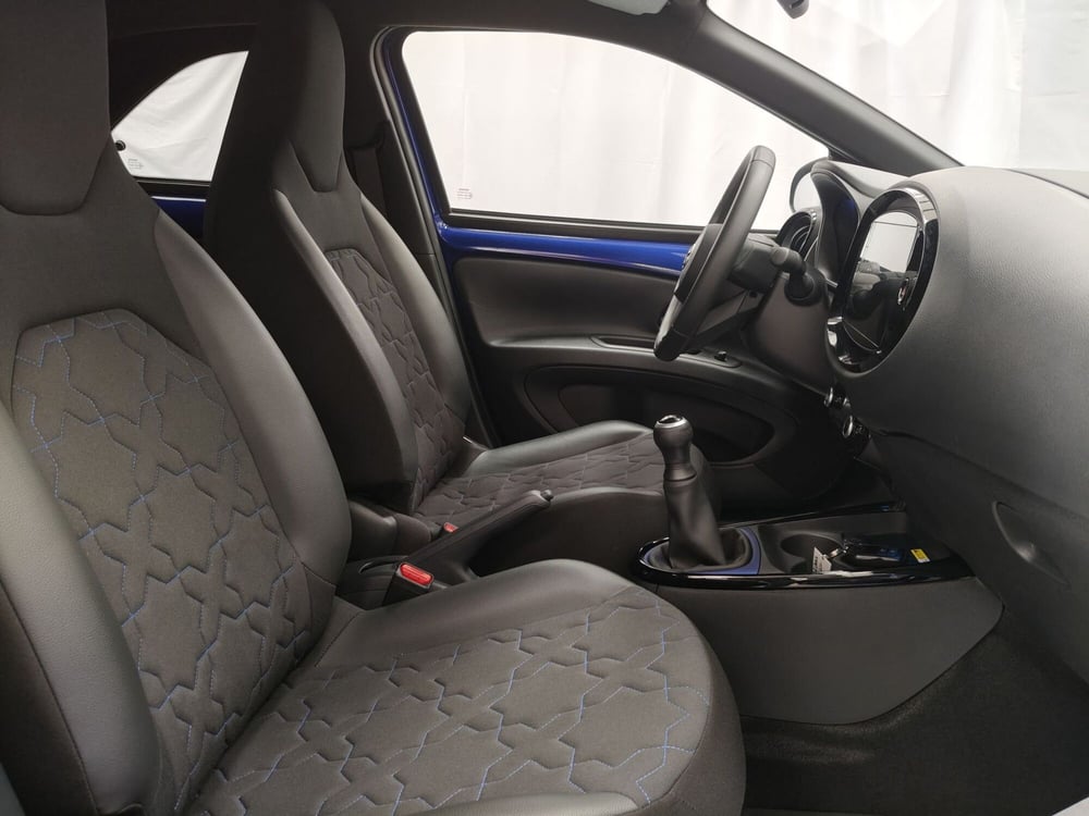 Toyota Aygo X usata a Roma (6)