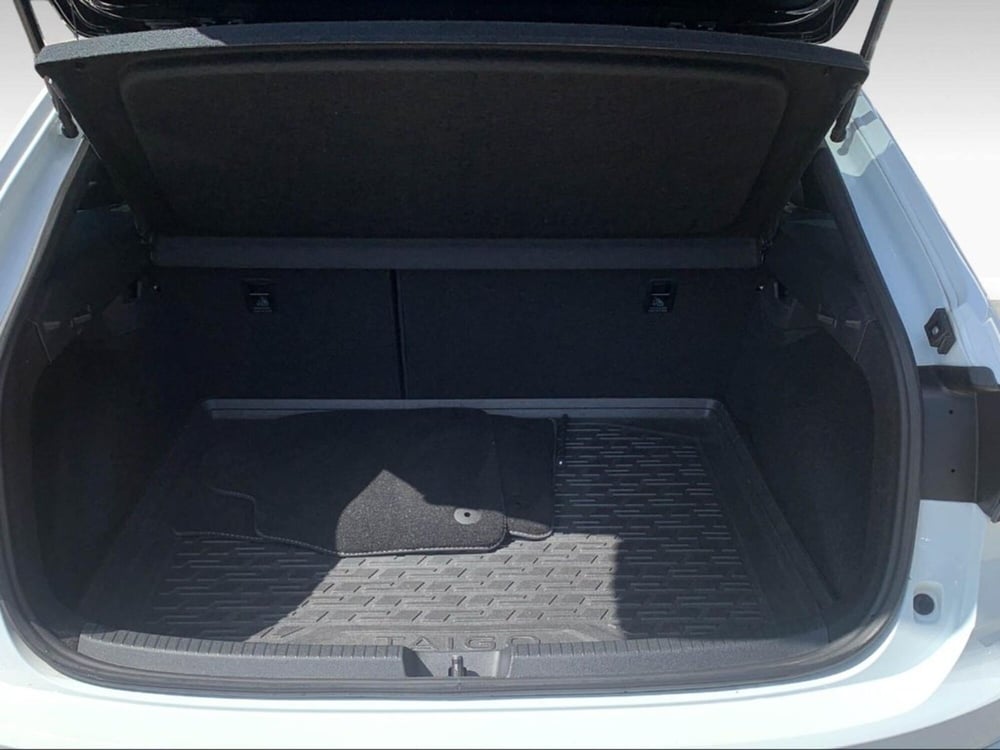 Volkswagen Taigo usata a Pisa (13)