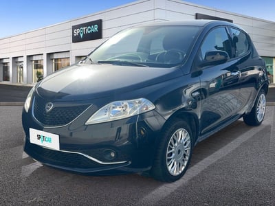 Lancia Ypsilon 1.3 MJT 16V 95 CV 5 porte S&amp;S Silver del 2016 usata a Teramo