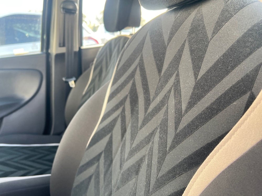 Lancia Ypsilon usata a Teramo (11)