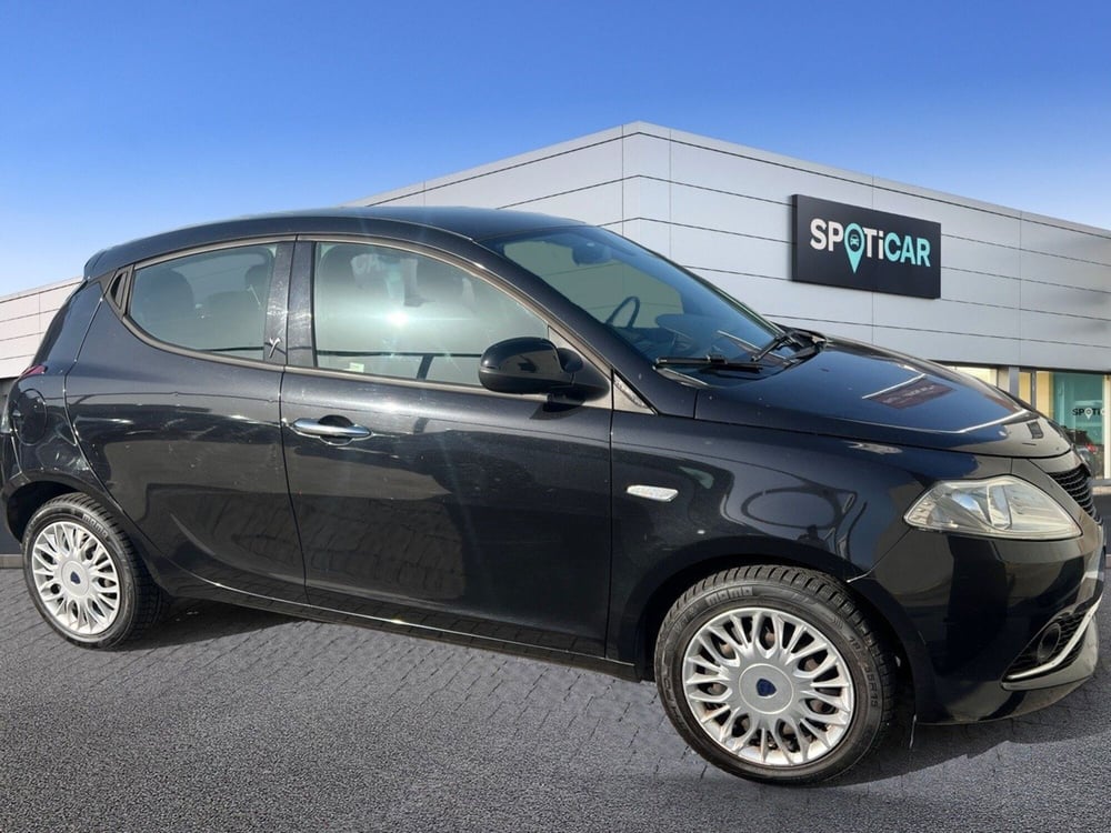 Lancia Ypsilon usata a Teramo (3)