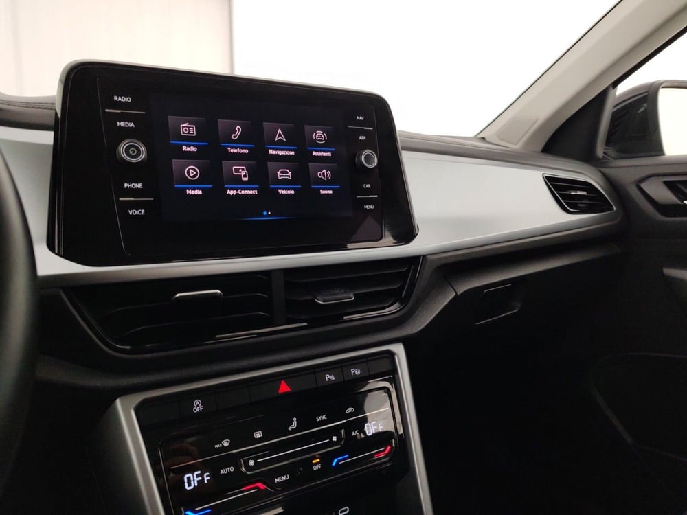 Volkswagen T-Roc usata a Massa-Carrara (12)