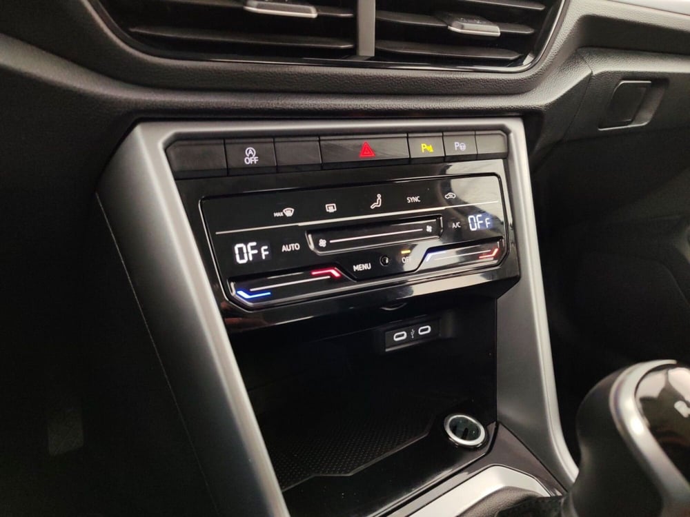 Volkswagen T-Roc usata a Massa-Carrara (15)