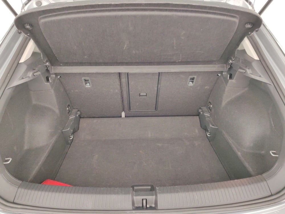 Volkswagen T-Roc usata a Massa-Carrara (17)