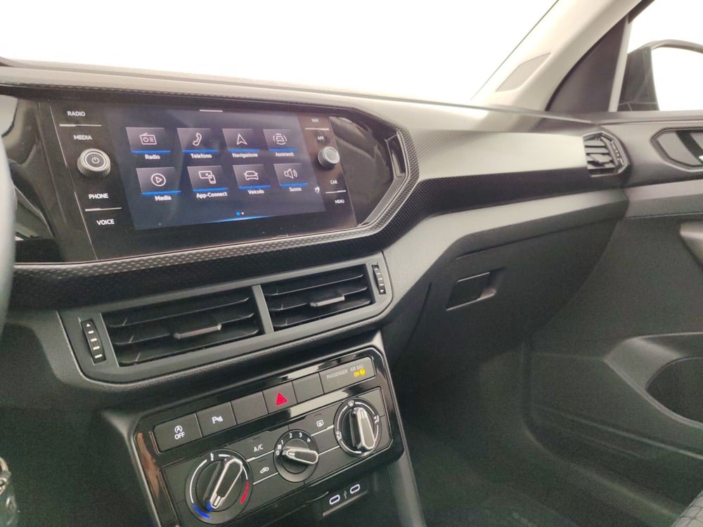 Volkswagen T-Cross usata a Massa-Carrara (11)