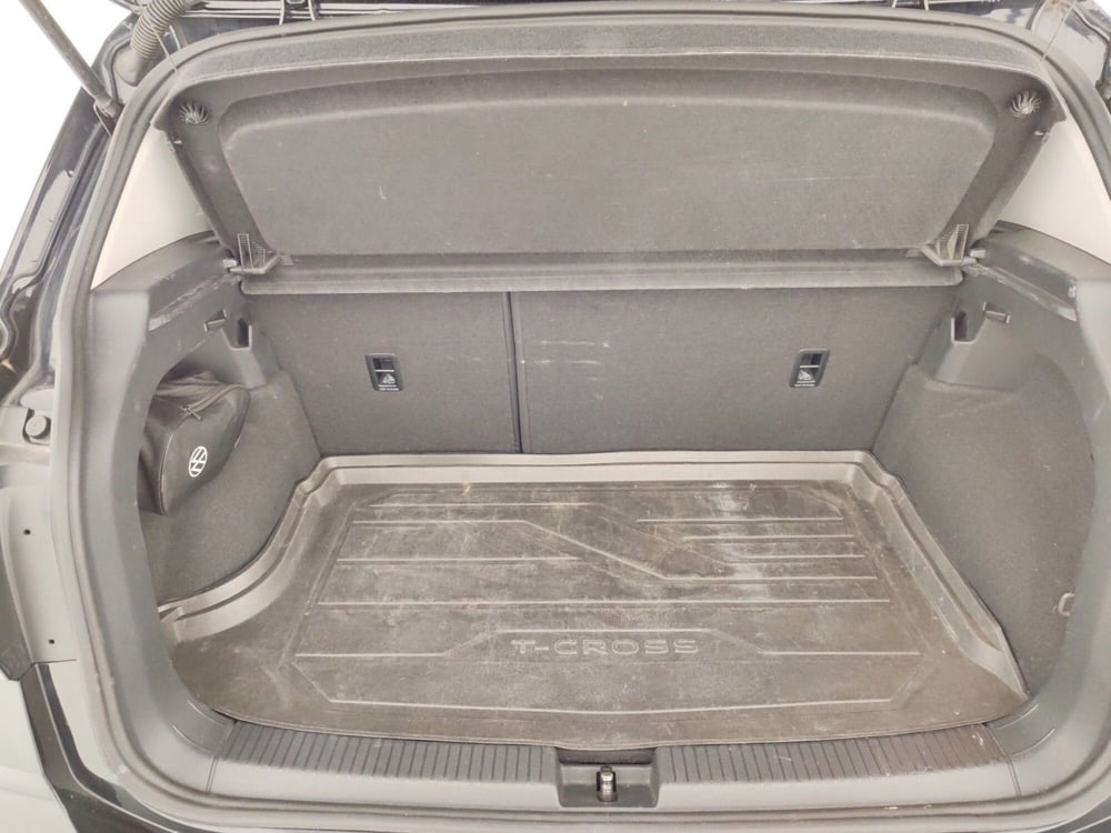 Volkswagen T-Cross usata a Massa-Carrara (15)