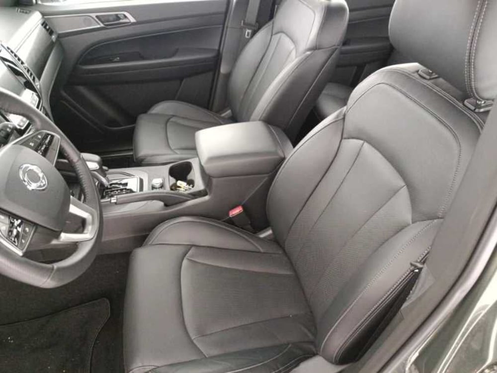 Ssangyong Rexton Sports nuova a Treviso (11)