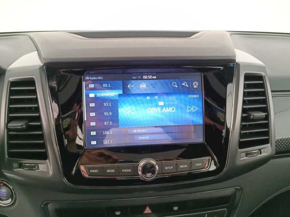 Ssangyong Rexton Sports nuova a Treviso (18)