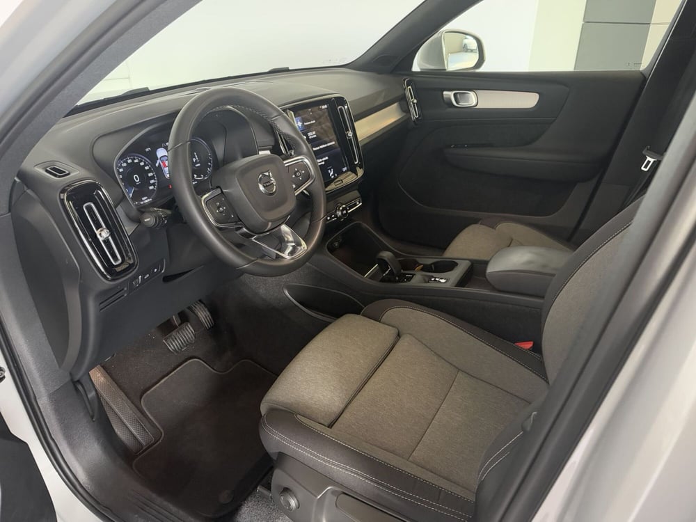 Volvo XC40 usata a Monza e Brianza (13)