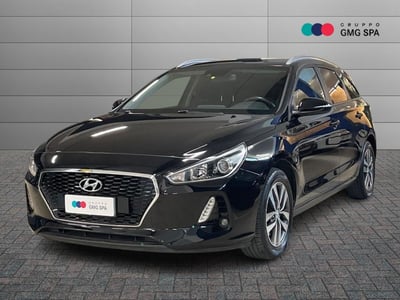 Hyundai i30 Station Wagon 1.6 CRDi 110CV DCT Business del 2018 usata a Prato