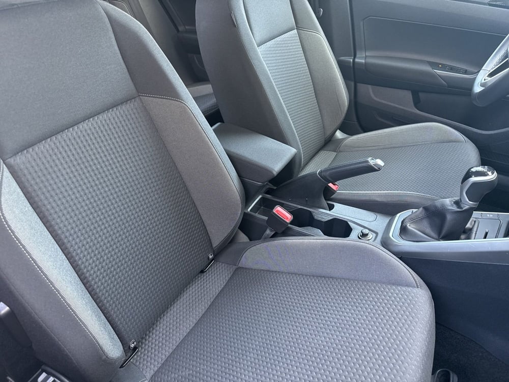 Volkswagen Taigo usata a Terni (11)