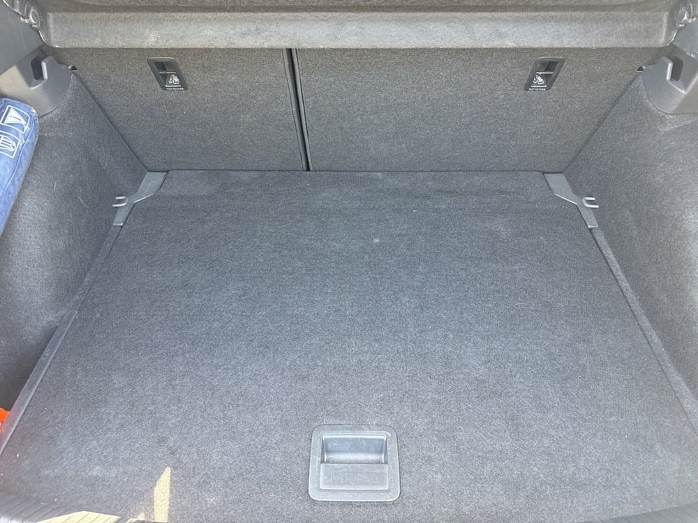 Volkswagen Taigo usata a Terni (9)