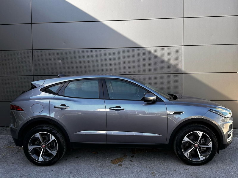 Jaguar E-Pace usata a Chieti (6)