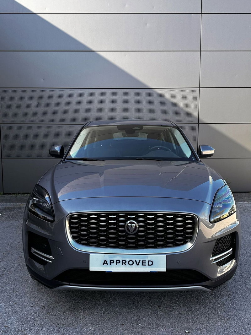 Jaguar E-Pace usata a Chieti (8)