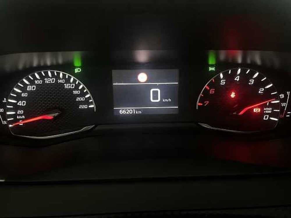 Peugeot 2008 usata a Lodi (13)